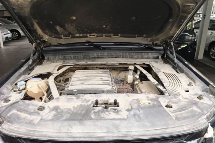 Used JETOUR Traveler 2023 2.0T Four-Wheel Drive Conqueror Engine Bay