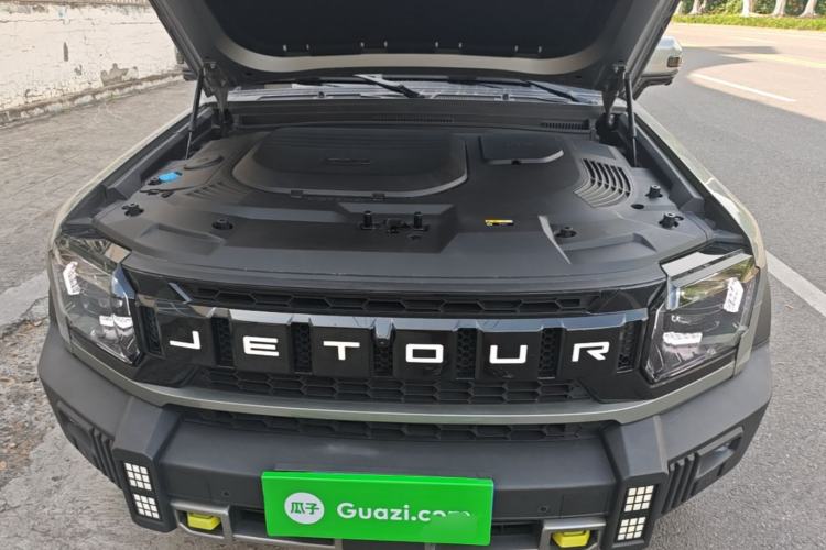 Used JETOUR Traveler 2023 2.0T All-Wheel-Drive CrossPRO Engine Bay
