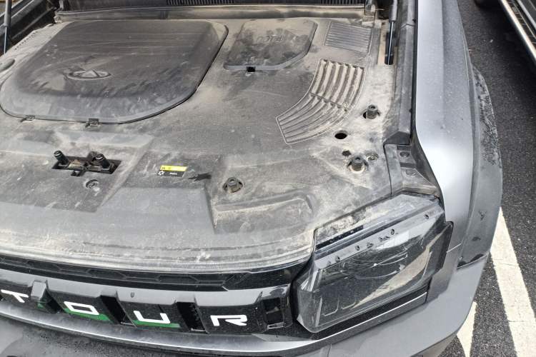 Used JETOUR Traveler 2023 1.5T Two-Wheel Drive Discovery PRO Engine Bay Left