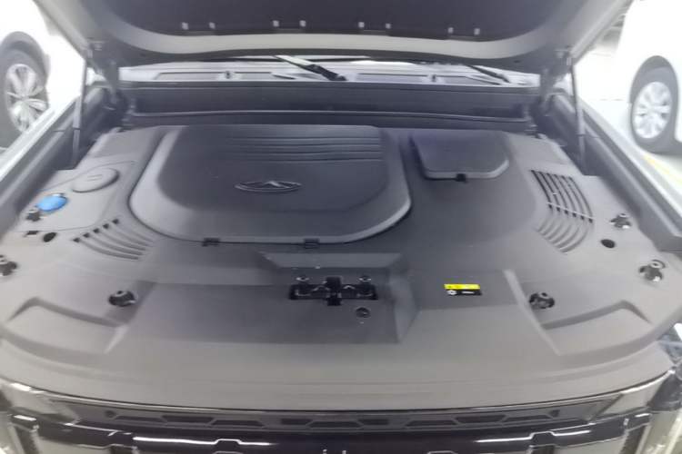 Used JETOUR Traveler 2023 1.5T Two-Wheel Drive Discovery PRO Engine Bay