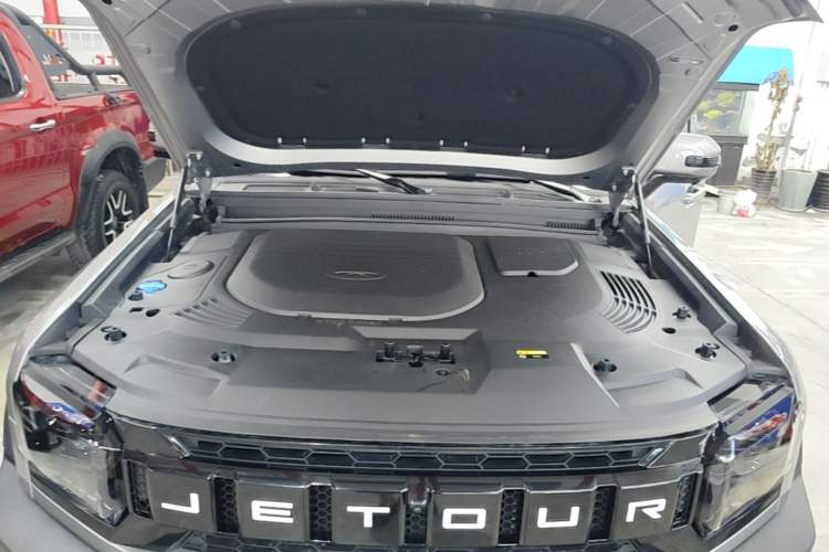 Used JETOUR Traveler 2023 1.5T Two-Wheel Drive Discovery PRO Engine Bay