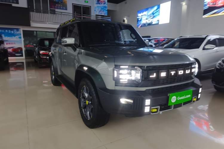 Used JETOUR Traveler 2023 2.0T All-Wheel Drive CrossPRO+ Exterior 1