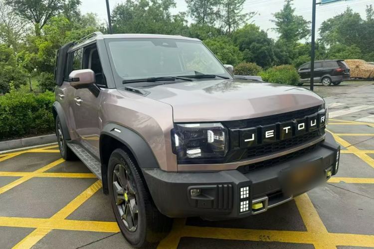 Used JETOUR Traveler 2023 2.0T All-Wheel-Drive CrossPRO Exterior 2