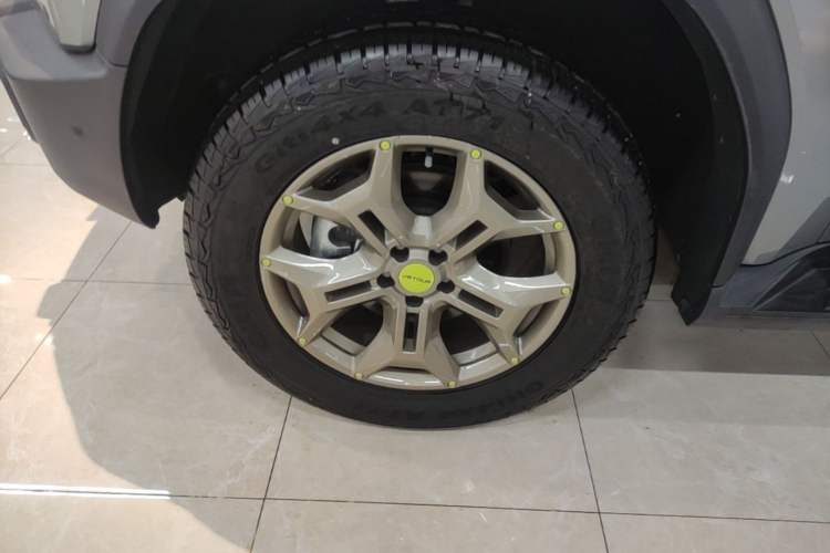 Used JETOUR Traveler 2023 2.0T All-Wheel Drive Conquer PRO Exterior 4