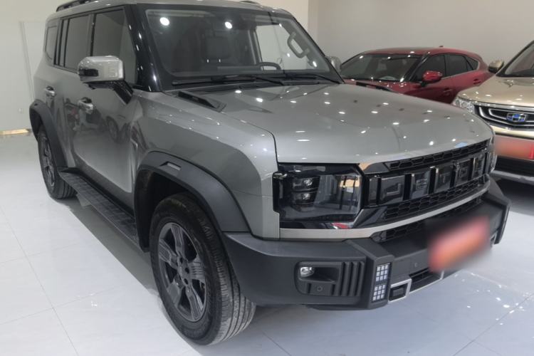 Used JETOUR Traveler 2023 1.5T Two-Wheel Drive Discovery PRO Front Right 45 Deg