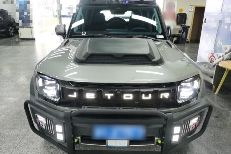 Used JETOUR Traveler 2023 2.0T Four-Wheel Drive Conqueror Front