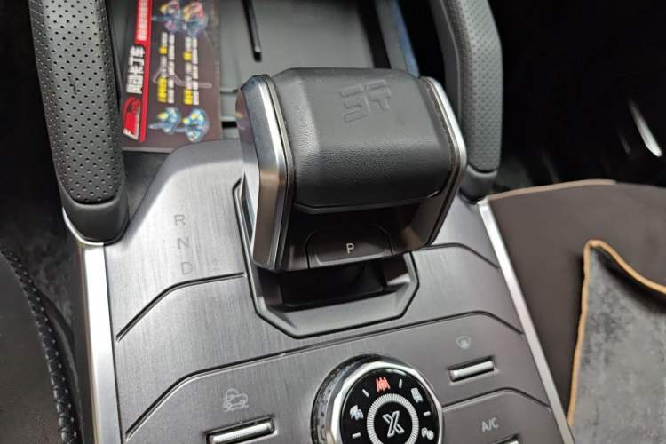 Used JETOUR Traveler 2023 2.0T All-Wheel-Drive CrossPRO Gear Lever
