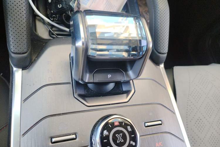 Used JETOUR Traveler 2023 2.0T Four-Wheel Drive Conqueror Gear Lever