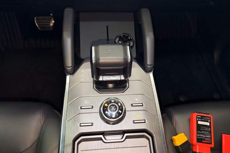 Used JETOUR Traveler 2023 2.0T All-Wheel-Drive Crosser Gear Lever