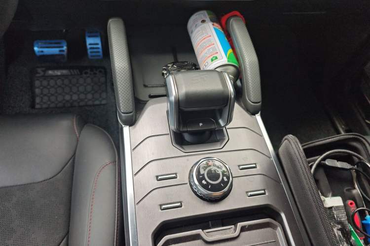 Used JETOUR Traveler 2023 1.5T Two-Wheel Drive Discovery PRO Gear Lever