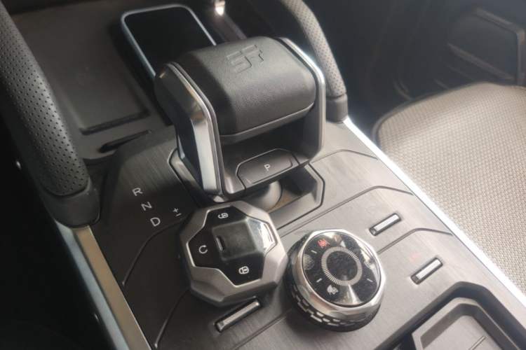 Used JETOUR Traveler 2023 1.5T Two-Wheel Drive Discovery PRO Gear Lever