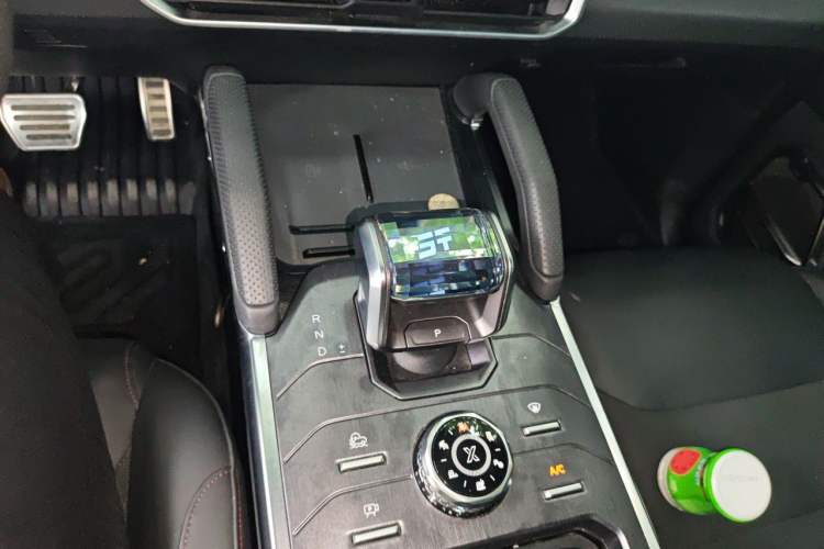 Used JETOUR Traveler 2023 2.0T All-Wheel Drive Conquer PRO Gear Lever