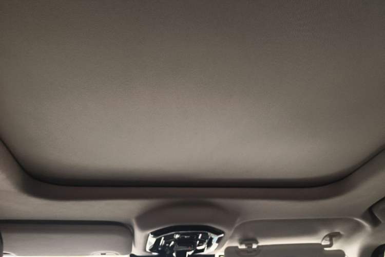 Used JETOUR Traveler 2023 2.0T All-Wheel-Drive CrossPRO Headliner