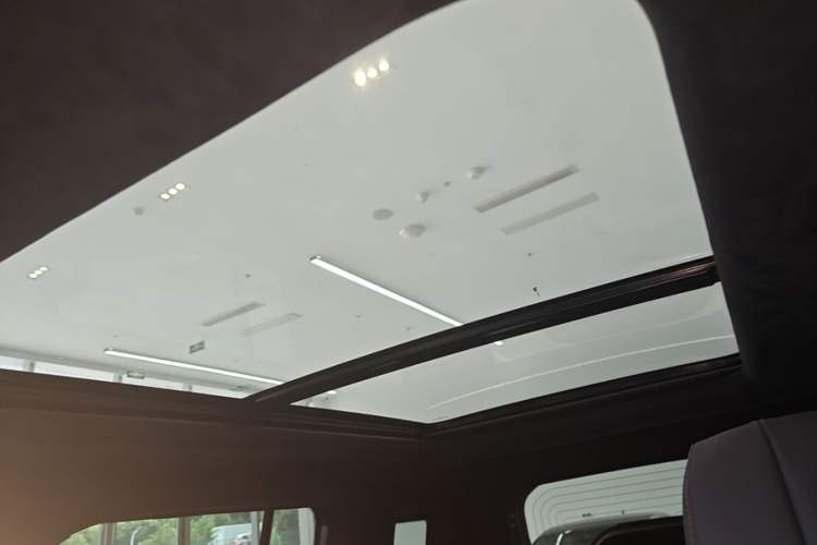 Used JETOUR Traveler 2023 2.0T All-Wheel Drive CrossPRO+ Headliner