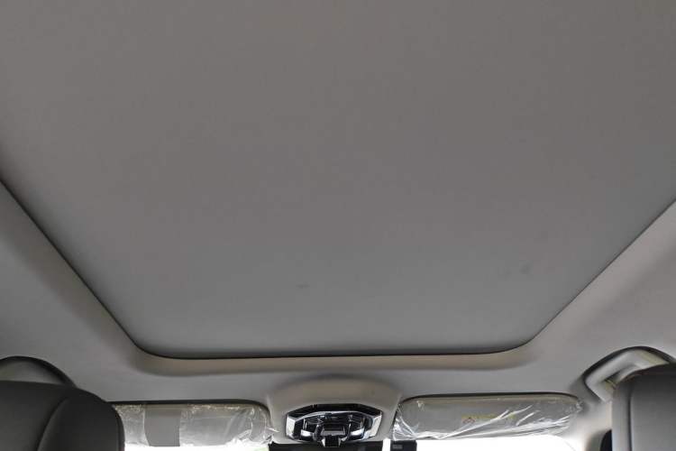 Used JETOUR Traveler 2023 2.0T All-Wheel-Drive CrossPRO Headliner