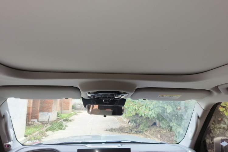 Used JETOUR Traveler 2023 2.0T All-Wheel-Drive CrossPRO Headliner