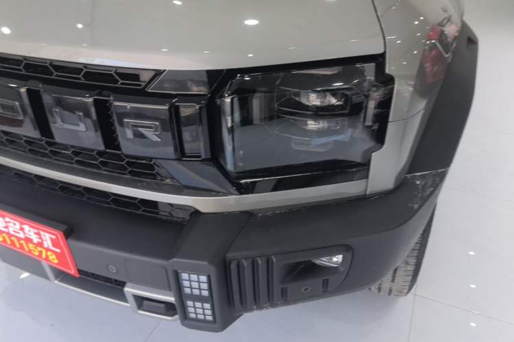 Used JETOUR Traveler 2023 1.5T Two-Wheel Drive Discovery PRO Left Front Headlight