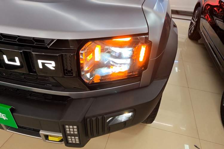 Used JETOUR Traveler 2023 2.0T All-Wheel-Drive Crosser Left Front Headlight
