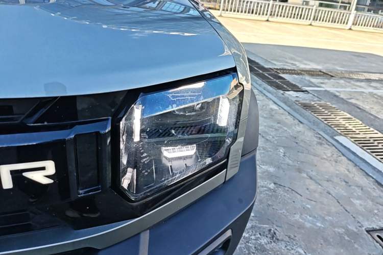 Used JETOUR Traveler 2023 1.5T Two-Wheel Drive Discovery PRO Left Front Headlight