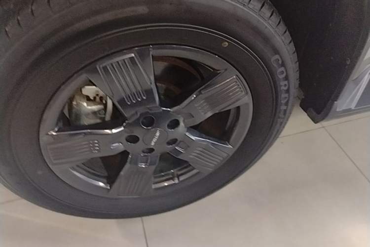 Used JETOUR Traveler 2023 1.5T Two-Wheel Drive Discovery PRO Left Front Wheel Hub