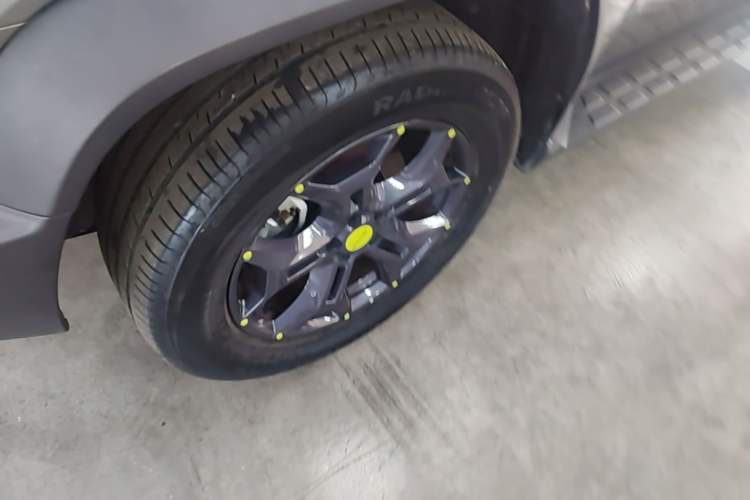 Used JETOUR Traveler 2023 2.0T All-Wheel-Drive CrossPRO Left Front Wheel Hub
