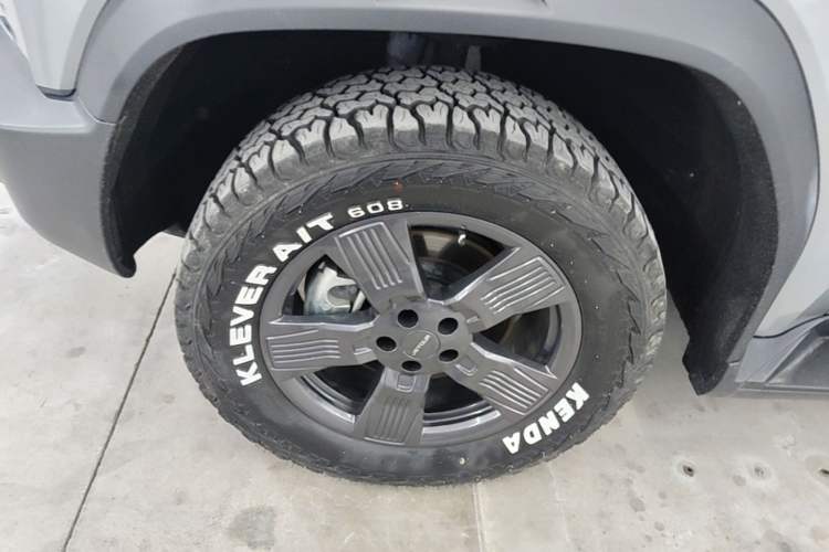 Used JETOUR Traveler 2023 1.5T Two-Wheel Drive Discovery PRO Left Front Wheel Hub