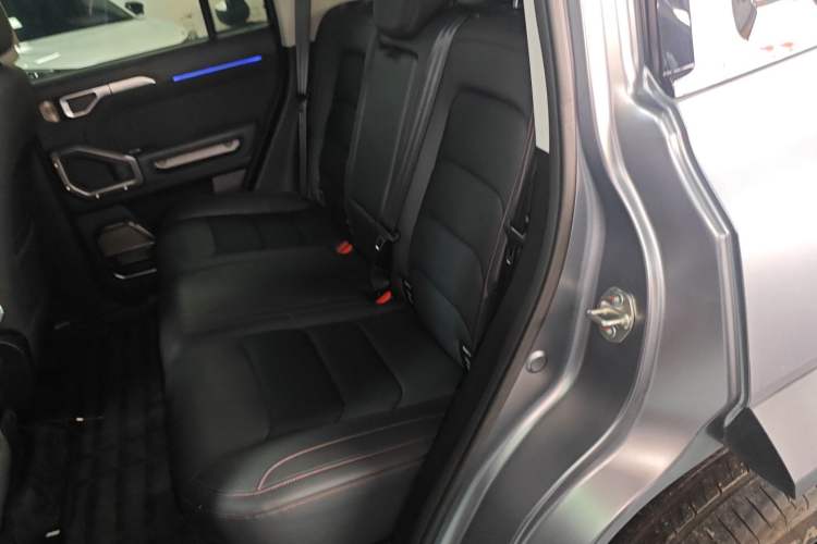 Used JETOUR Traveler 2023 2.0T All-Wheel-Drive CrossPRO Left Rear Seat