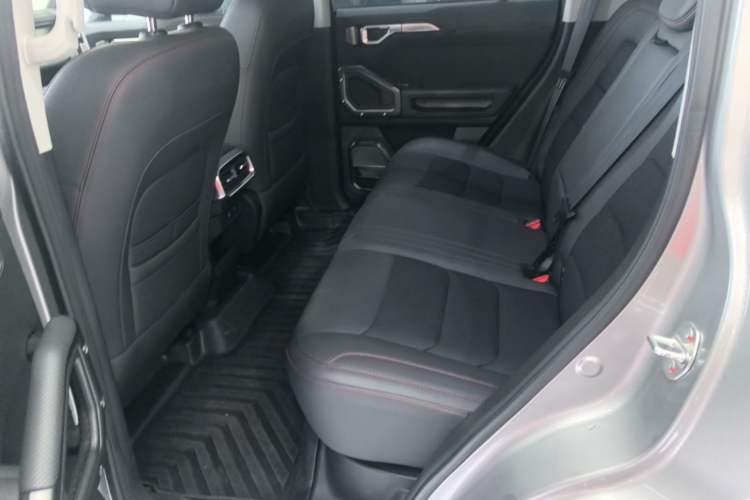 Used JETOUR Traveler 2023 1.5T Two-Wheel Drive Discovery PRO Left Rear Seat