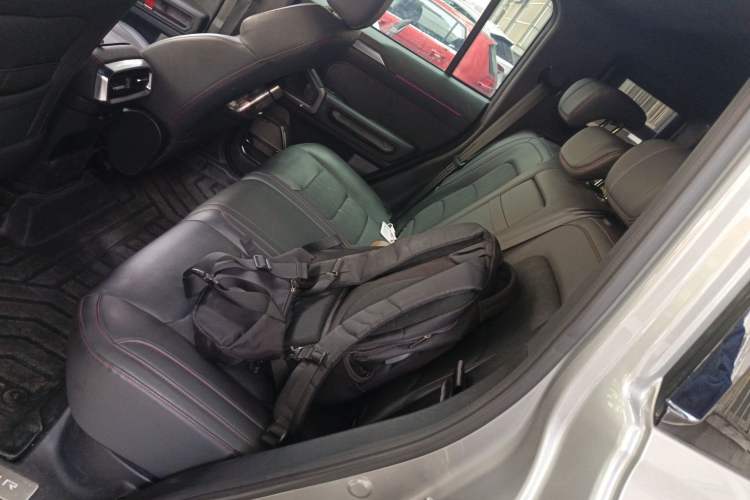 Used JETOUR Traveler 2023 2.0T All-Wheel Drive CrossPRO+ Left Rear Seat