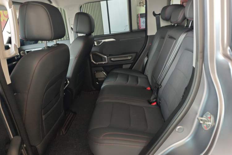 Used JETOUR Traveler 2023 2.0T All-Wheel-Drive CrossPRO Left Rear Seat