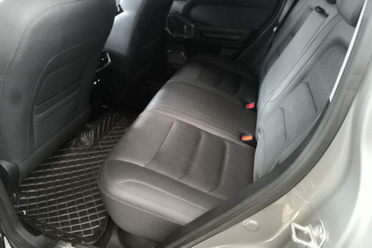 Used JETOUR Traveler 2023 2.0T All-Wheel-Drive CrossPRO Left Rear Seat
