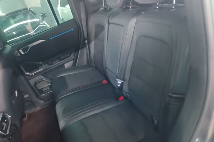 Used JETOUR Traveler 2023 2.0T All-Wheel-Drive CrossPRO Left Rear Seat