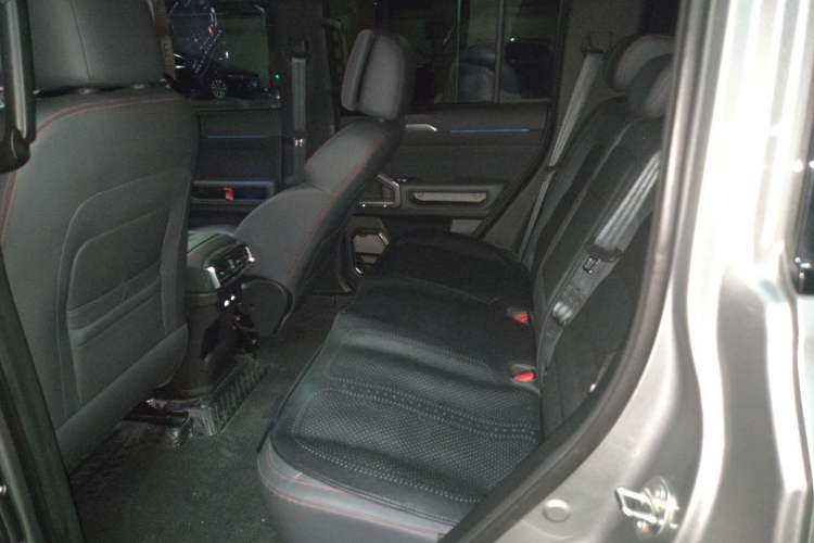Used JETOUR Traveler 2023 2.0T All-Wheel Drive CrossPRO+ Left Rear Seat