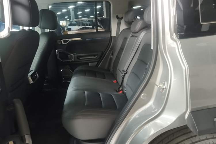 Used JETOUR Traveler 2023 2.0T All-Wheel-Drive CrossPRO Left Rear Seat