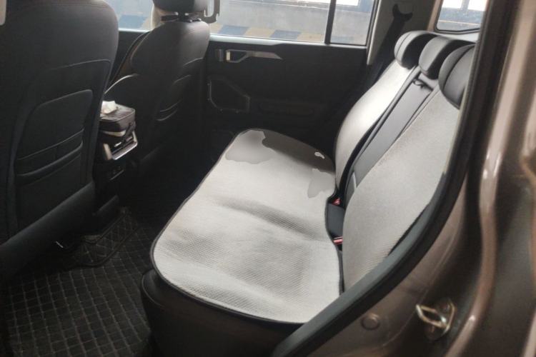 Used JETOUR Traveler 2023 1.5T Two-Wheel Drive Discovery PRO Left Rear Seat
