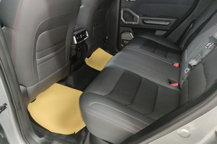 Used JETOUR Traveler 2023 2.0T All-Wheel Drive Conquer PRO Left Rear Seat