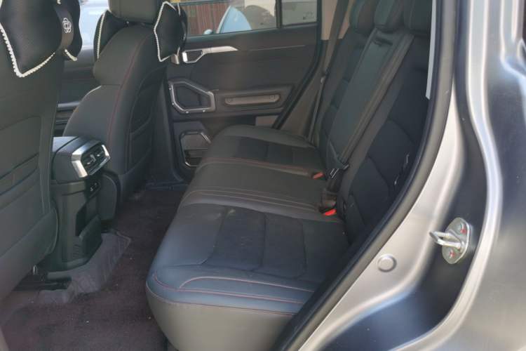 Used JETOUR Traveler 2023 1.5T Two-Wheel Drive Discovery PRO Left Rear Seat
