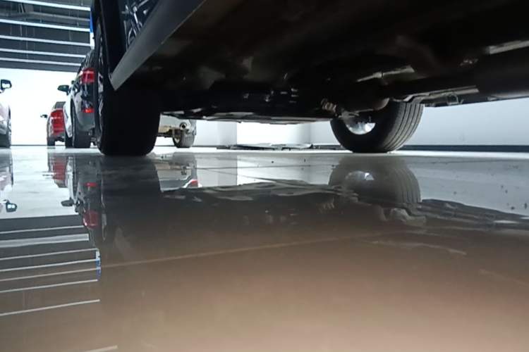 Used JETOUR Traveler 2023 2.0T All-Wheel-Drive CrossPRO Left Side Sill