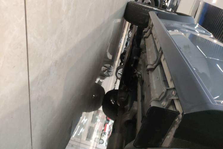 Used JETOUR Traveler 2023 2.0T All-Wheel Drive Conquer PRO Left Side Sill