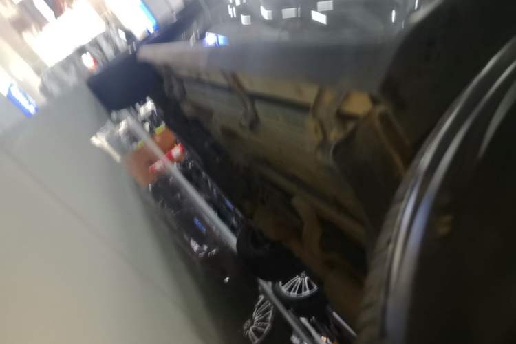 Used JETOUR Traveler 2023 2.0T All-Wheel-Drive CrossPRO Left Side Sill