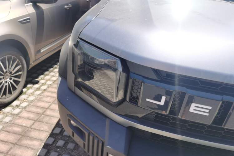 Used JETOUR Traveler 2023 1.5T Two-Wheel Drive Discovery PRO Right Front Headlight
