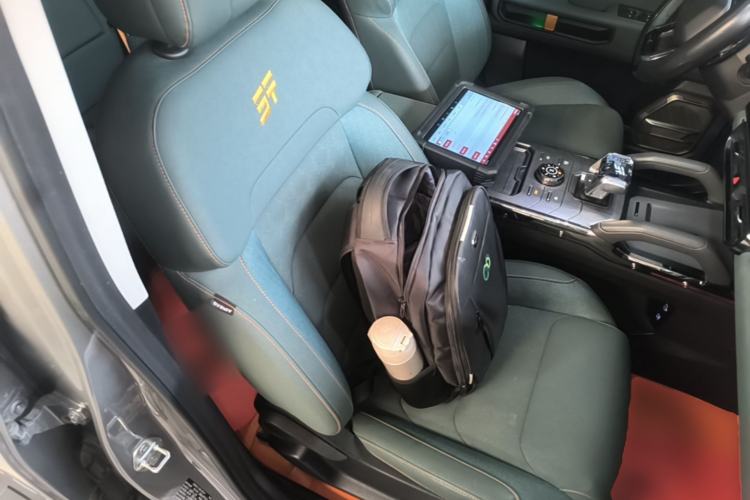 Used JETOUR Traveler 2023 2.0T All-Wheel Drive Conquer PRO Right Front Seat