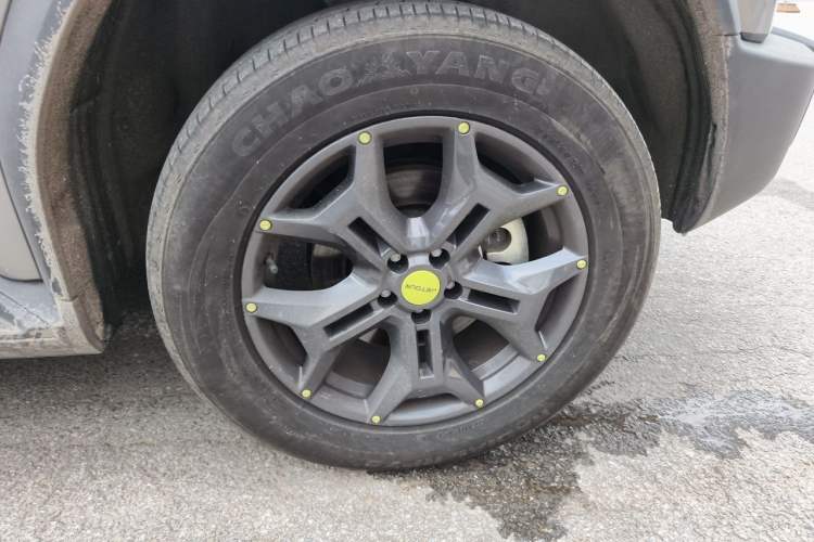 Used JETOUR Traveler 2023 2.0T All-Wheel-Drive CrossPRO Right Front Wheel Hub