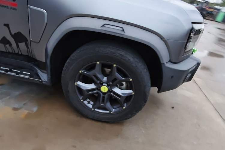 Used JETOUR Traveler 2023 2.0T All-Wheel Drive CrossPRO+ Right Front Wheel Hub