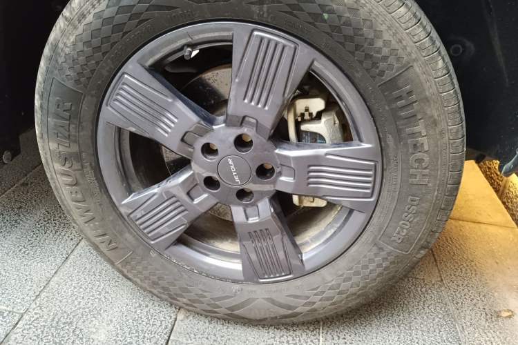 Used JETOUR Traveler 2023 1.5T Two-Wheel Drive Discovery PRO Right Front Wheel Hub