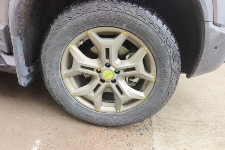 Used JETOUR Traveler 2023 2.0T All-Wheel Drive Conquer PRO Right Front Wheel Hub