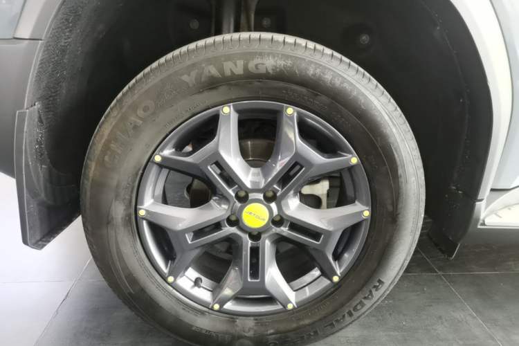Used JETOUR Traveler 2023 2.0T All-Wheel-Drive CrossPRO Right Rear Wheel Hub