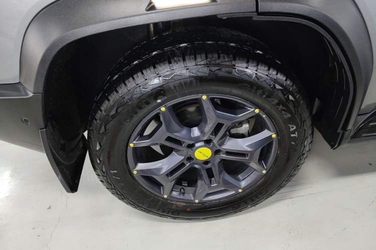 Used JETOUR Traveler 2023 2.0T All-Wheel Drive CrossPRO+ Right Rear Wheel Hub