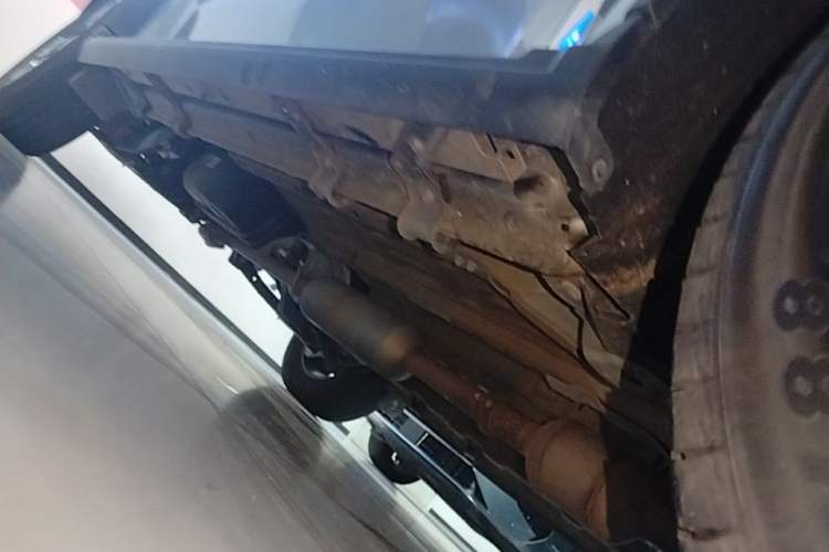 Used JETOUR Traveler 2023 1.5T Two-Wheel Drive Discovery PRO Right Side Sill