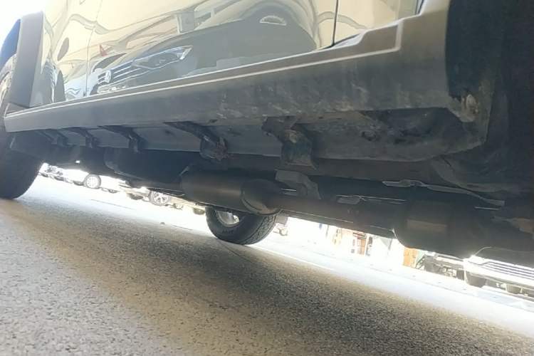 Used JETOUR Traveler 2023 2.0T All-Wheel Drive Conquer PRO Right Side Sill